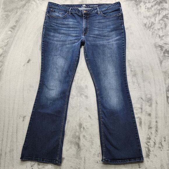 Lee Riders Jeans Womens 22 Blue Mid Rise Bootcut Stretch Denim Dark Wash Casual - Picture 1 of 13